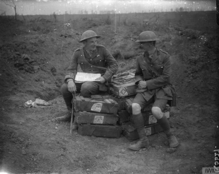 A Staff Colonel of the 36th (Ulster) Division talking to an Artillery Major near Wytschaete, June 10, 1917.