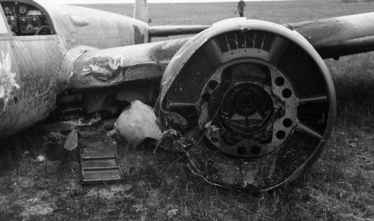 A wrecked Junkers Ju 88- the first “victim” of Litvyak was an aircraft of this type. Photo: Bundesarchiv, Bild 101I-345-0780-14A Speck CC-BY-SA 3.0