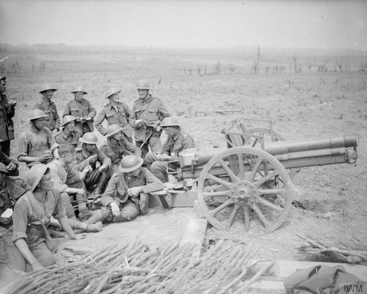 Captured German field gun 7.7 cm FK 96 n.A. near Wytschaete, June 10, 1917.
