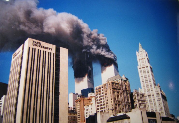 Just before the collapse of WTC 2. You can see all floors fully involved with fire and structural failure is imminent.Photo: jphillipobrien2006 CC BY-NC 2.0