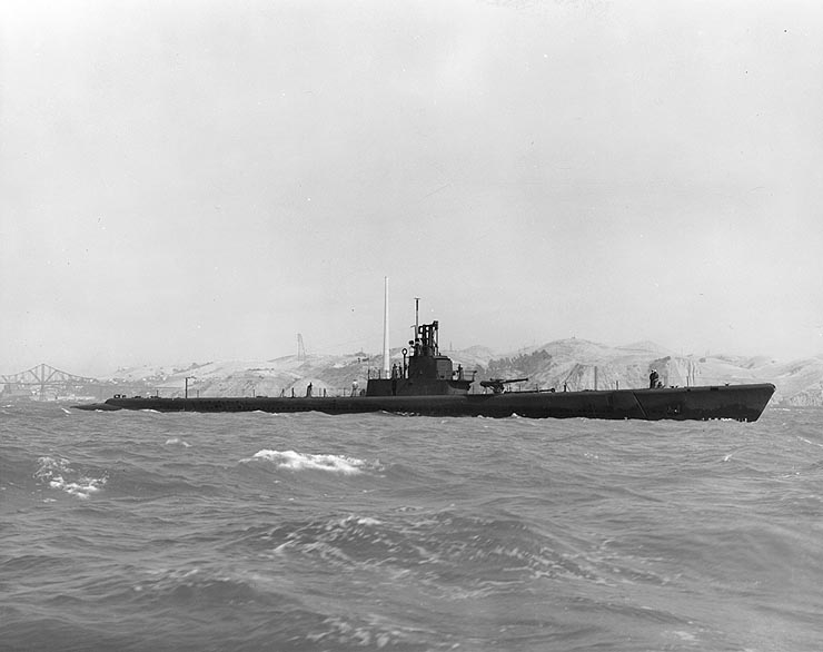 The U.S. Navy submarine USS Wahoo (SS-238) off the Mare Island Navy Yard, California (USA), 14 July 1943.
