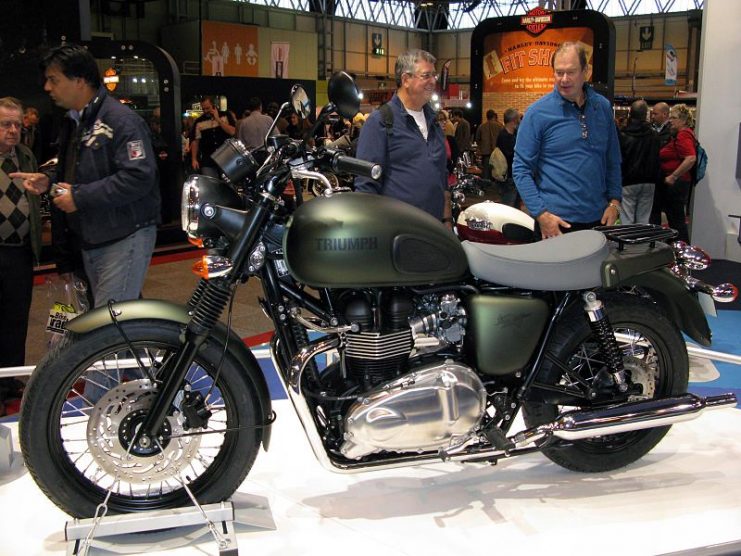 Triumph Bonneville Inspired by the famous Triumph Trophy TR6 that McQueen rode in Great Escape.Photo: big-ashb CC BY 2.0