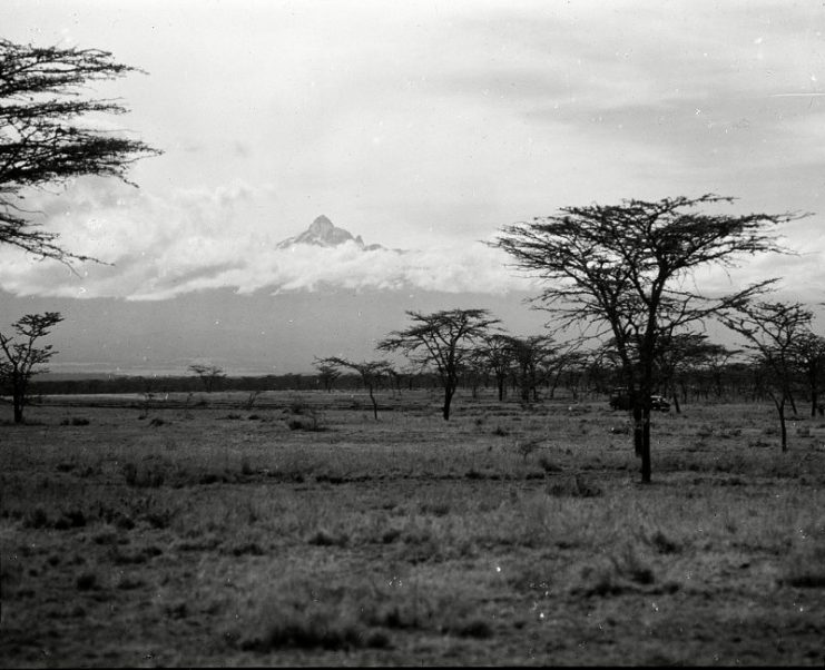 Mount Kenya seen from the Nanyuki area, 1936: the view that inspired the adventure. Photo: David Shapinsky / CC BY-SA 2.0