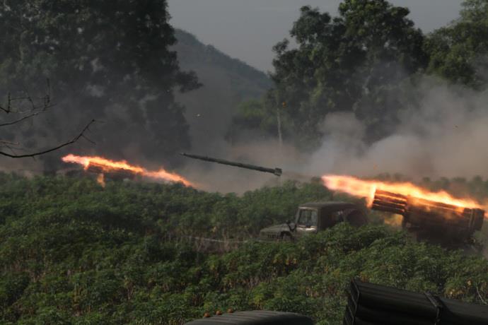 40 mm BM-21 40 mm tube shot fire.Photo: Hoangprs5 CC BY-SA 4.0