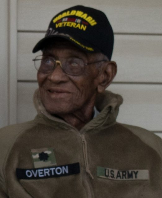 Richard Overton before the Veteran’s Day Parade in November 2017. Photo by LuizCent CC BY-SA 4.0