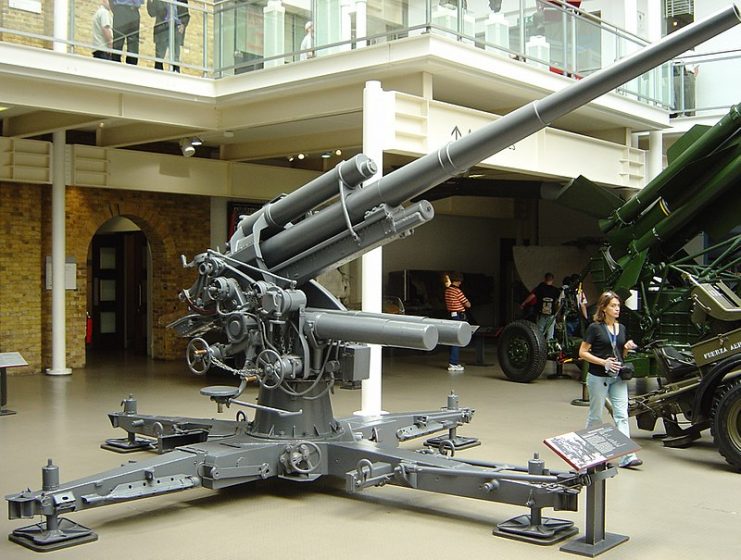 An “old type” (they were rechangeable) barrel on a Flak 36 cruciform mount. At the Imperial War Museum London.Photo: Hal9001 CC BY-SA 3.0