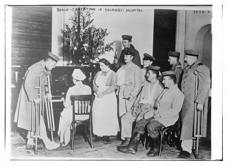 Christmas in soldier’s hospital