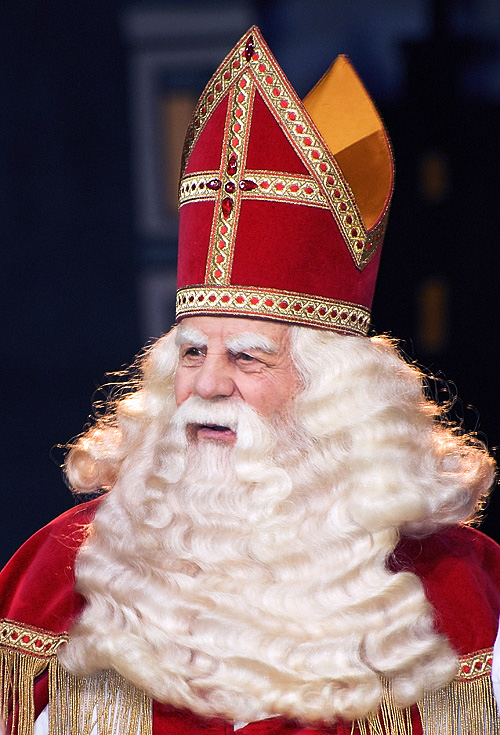 Sinterklaas played by Bram van der Vlugt Photo by Gaby Kooiman CC BY-SA 3.0