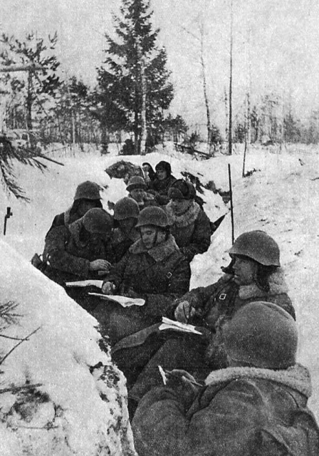 Red Army soldiers on the trenches during the Winter War