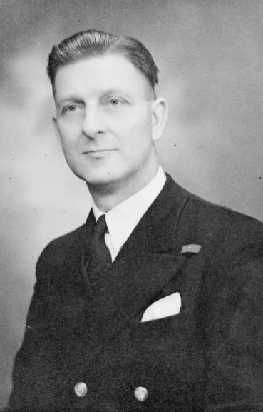 Captain of the Ohio, Dudley Mason, awarded the George Cross for bringing the tanker into Malta.