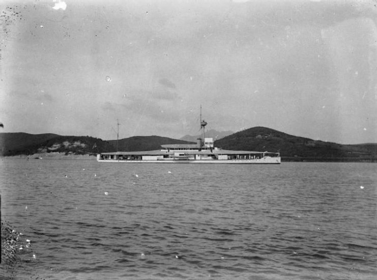 HMS Gnat, photographed in 1922