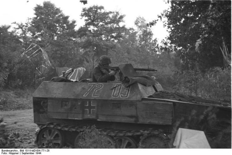 9th SS Panzer Division Hohenstaufen.Photo: Bundesarchiv, Bild 101II-M2KBK-771-28 : Höppner : CC-BY-SA 3.0