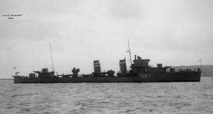 British destroyer HMS Fearless.