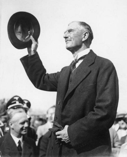 Chamberlain arrives in Munich, September 1938.Photo: Bundesarchiv, Bild 183-H12967 / CC-BY-SA 3.0