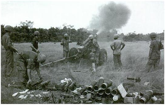 A US 105 mm howitizer providing fire support to the US 173rd Airborne Brigade on the final day of Operation Crimp.