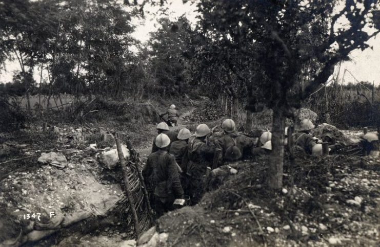 After the Italian retreat following the Battle of Caporetto, provisional trenches near Case Ruei on the new frontline along the Piave River.Photo: CC BY 2.5