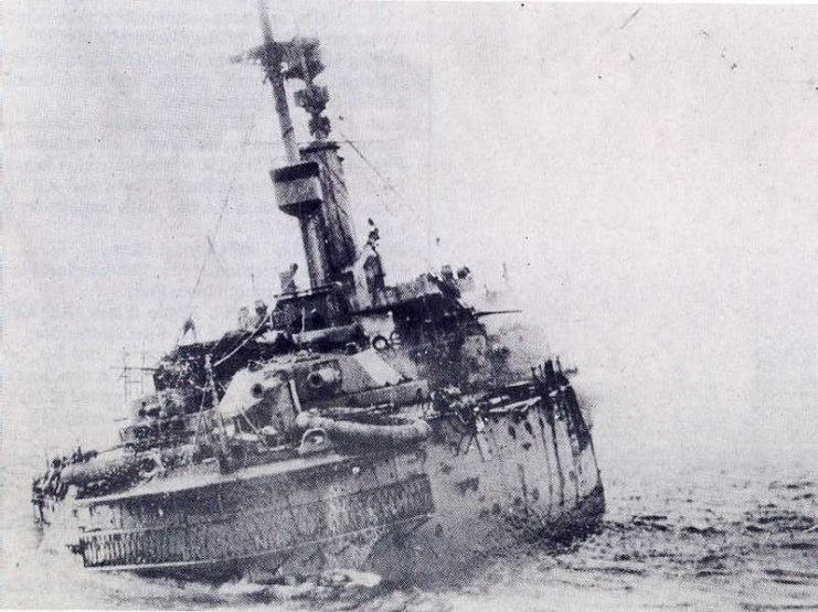 HMS Britannia (1904) sinking on 9 November 1918