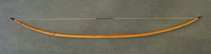 English Yew longbow (105 lbf at 32 inches)