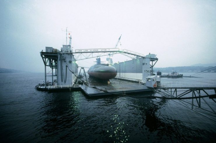 Los Alamos (AFDB-7), with a repaired submarine at Holy Loch, Scotland in 1985