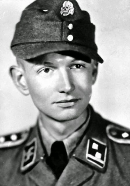 SS-Hauptscharführer Abel Chapy de la Waffen-Grenadier Brigade of the SS Charlemagne (1st French).Photo: ww2gallery CC BY-NC 2.0