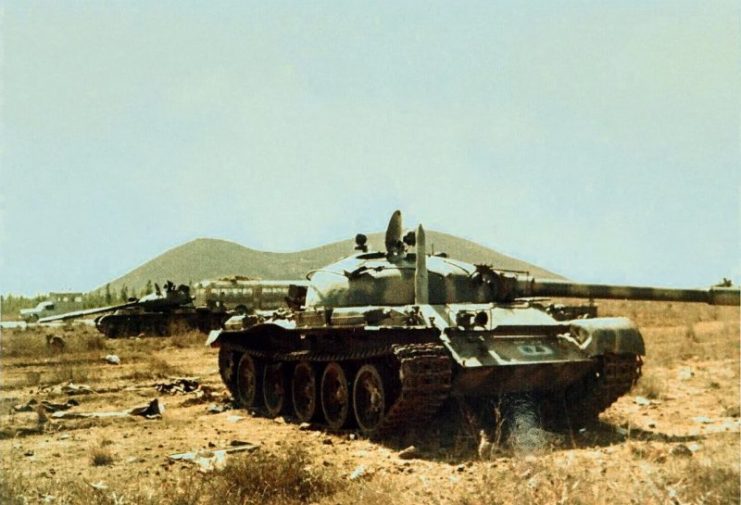 Abandoned Syrian T-62 tanks on the Golan Heights. Photo: ארכיון היסטו אגד CC BY 2.5