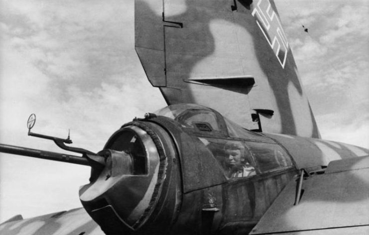 He 177 A-5 tail gun position, with MG 151 cannon and bulged upper glazing for upright gunner’s seating. Photo by undesarchiv, Bild 101I-676-7972A-34 Blaschka CC-BY-SA 3.0