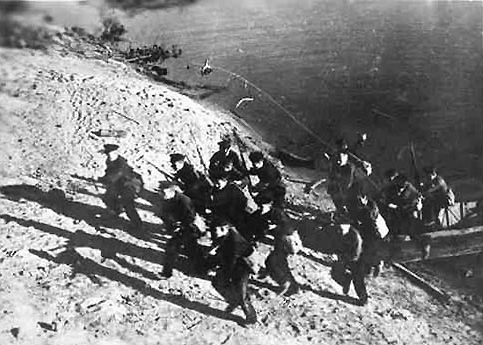 Soviet marines landing on the west bank of the Volga River