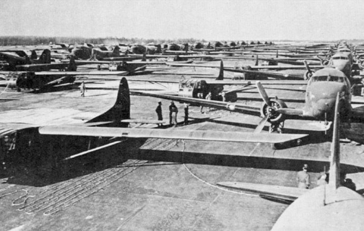 U.S. Army Air Force Douglas C-47 Skytrain transports and Waco CG-4A gliders lined up for “Operation Varsity” on 24 March 1945