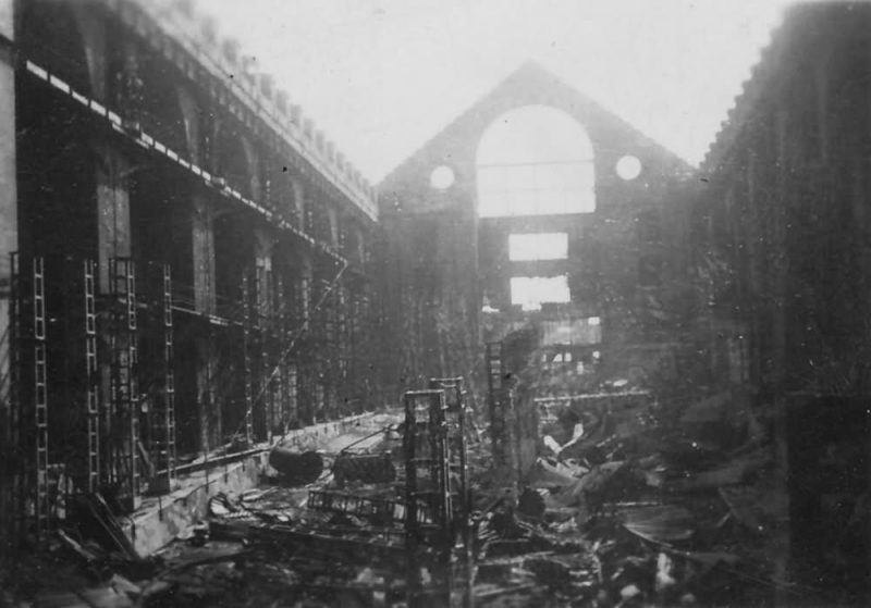 Bombed_Building_Factory_Nr_Vierville_Normandy_June_1944