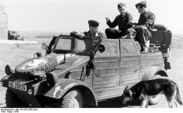Bundesarchiv_Bild_101I-635-3962-30A_Russland_PK_mit_VW-K%C3%BCbel-640x395.jpg