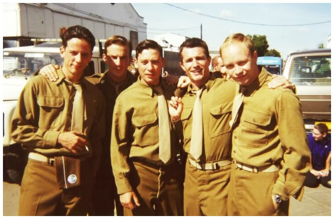 Behind the scenes of the making of Band of Brothers - 39 fun images!
