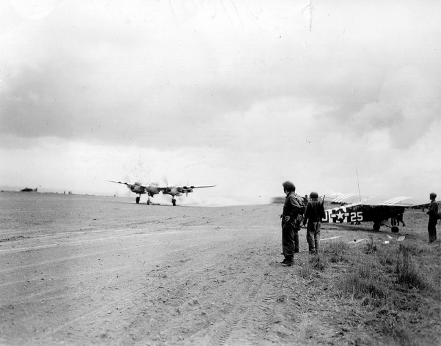 P-38 Lightning , Piper L-4 Normandy 10 June 44