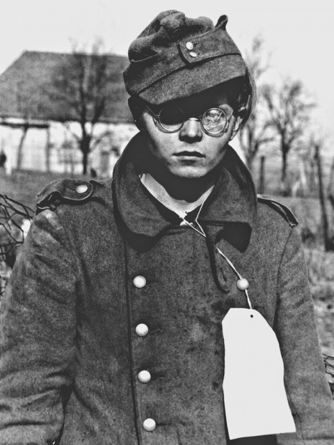 NEVER forget the child soldiers. Facts & sad images of their fight… (some images may be disturbing) Hitler_Youth_glasses-480x640