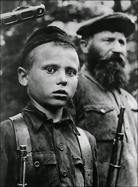 NEVER forget the child soldiers. Facts & sad images of their fight… (some images may be disturbing) Soviet_child