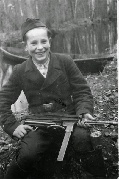 NEVER forget the child soldiers. Facts & sad images of their fight… (some images may be disturbing) Soviet_child_3