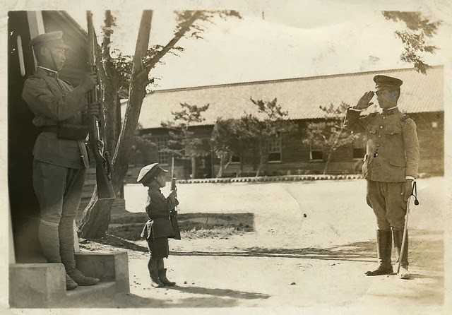 NEVER forget the child soldiers. Facts & sad images of their fight… (some images may be disturbing) A_little_japanese_boy_ready_to_join_1930s-640x446