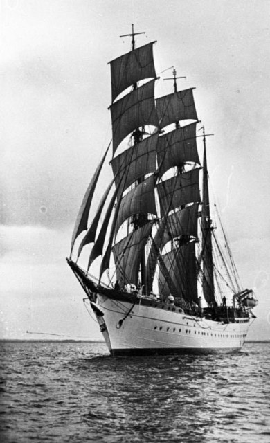 Segelschulschiff "Horst Wessel"