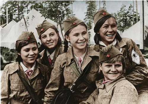group___russian_female_soldiers_ww2_by_uniformfan-d5r0xnl