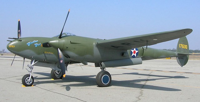 800px-Lockheed_P-38E_Lightning_-Glacier_Girl-,_Chino,_California
