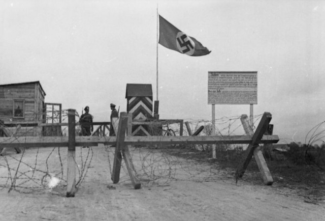 Bundesarchiv_Bild_101I-017-1065-44A_Frankreich_Demarkationslinie_Kontrollposten-640x434.jpg