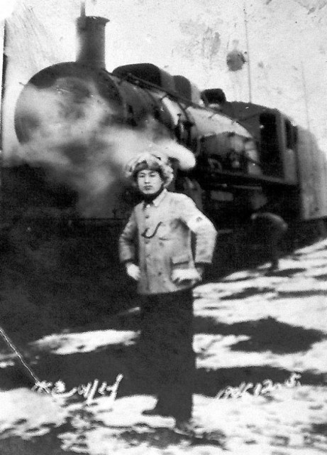 Han and his engine in 1948