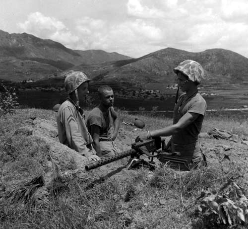 US Marines in Korean War via commons.wikimedia.org