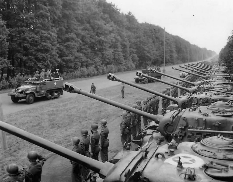 Seriously! 30 Of The Best Sherman Tank Action Pictures We