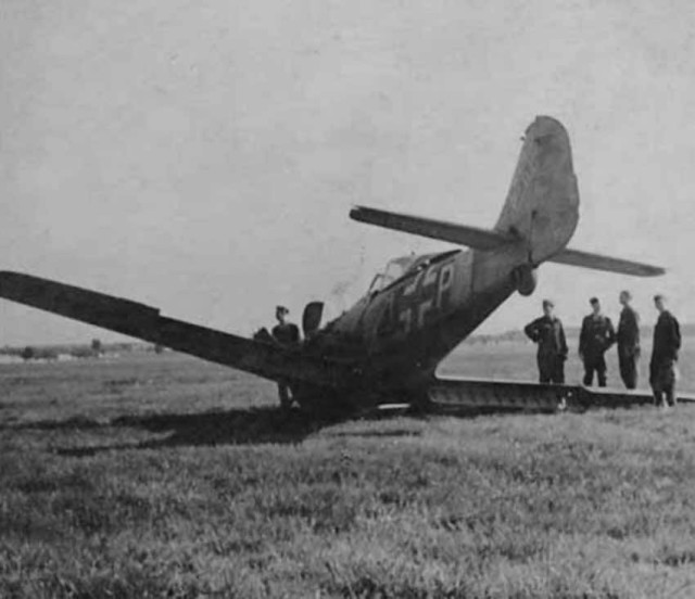 Focke_Wulf_Fw_190_attack_aircraft_-P