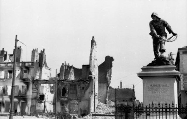 Calais in ruins after the siege. Photo Credit.