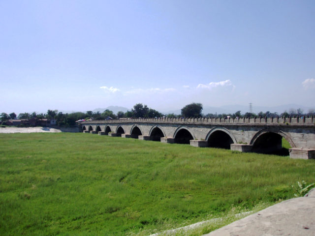 The current Marco Polo Bridge Image Source: Fanghong CC BY-SA 3.0