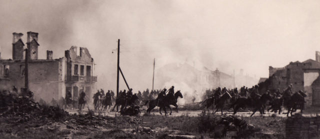 Polish cavalry in full gallop, Battle of Bzura [Public Domain | Wikipedia]<figcaption class=