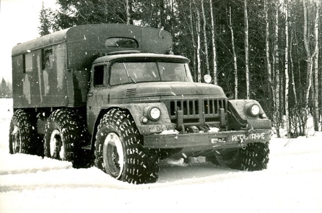 ZIL-132 com transmissão automática e pneus de 24 polegadas.  1961. Crédito da foto: ⒸEvgeniy Kochnev, Kolesa.ru.