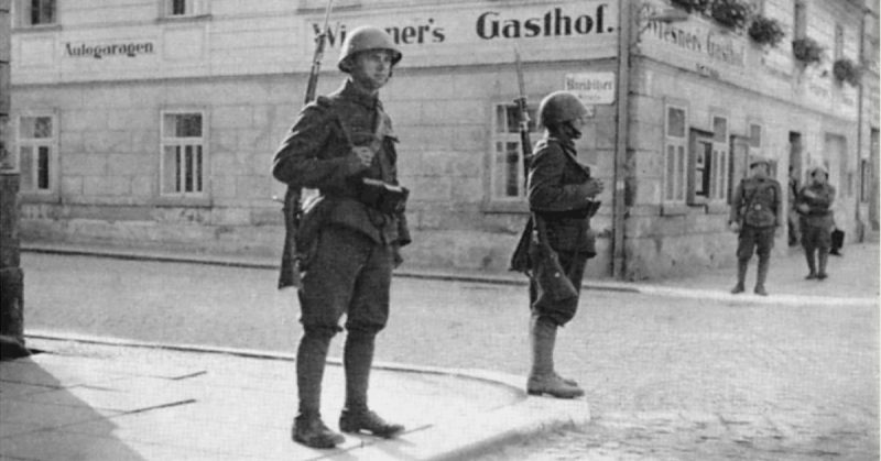 The Czechoslovakian Crisis Conquering A Country Without The Use Of An Army