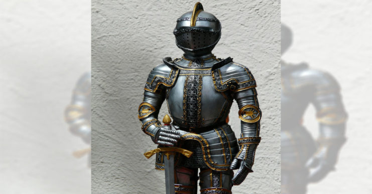 French knight’s armor varied according to wealth, but as many high ranking nobles were present, one could also expect that the Flemish army faced the best-armored knights of that era.